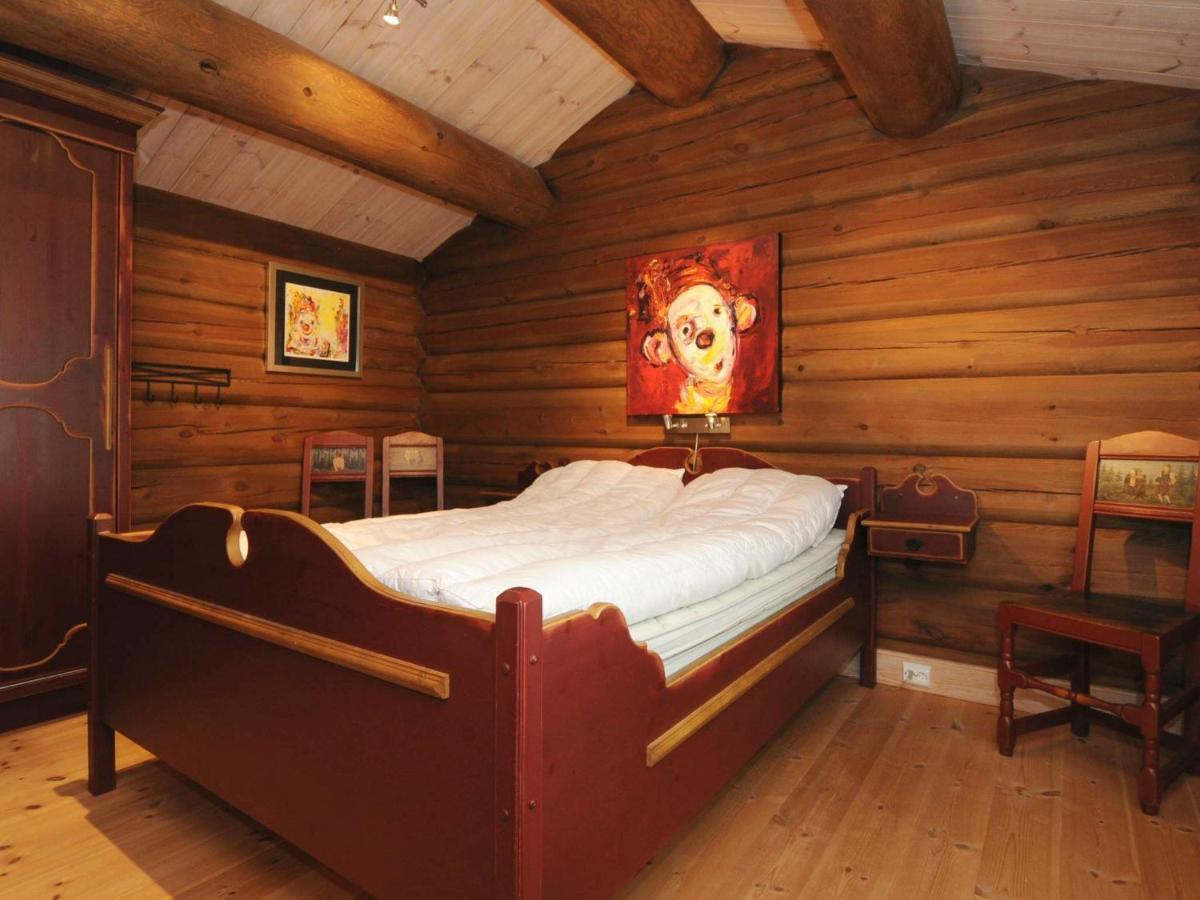 8 Person Holiday Home In F Vang Favang Exteriör bild